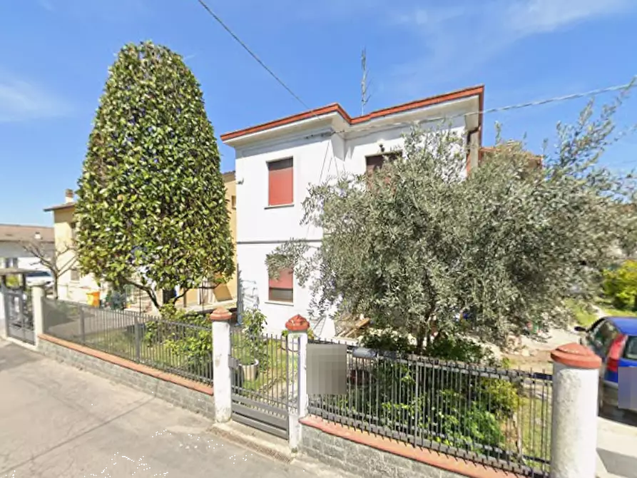 Immagine 9 di Appartamento in vendita  in Via Bendandi a Forlimpopoli