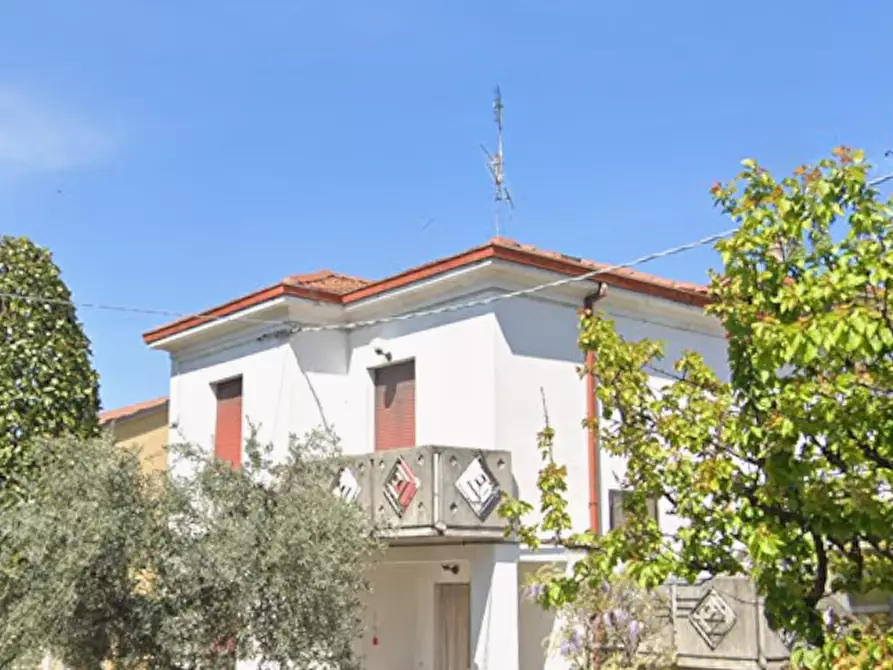 Immagine 12 di Appartamento in vendita  in Via Bendandi a Forlimpopoli