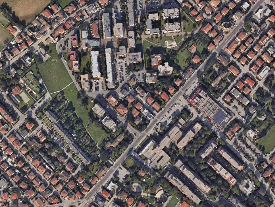 Immagine 2 di Posto auto in vendita  in Via Gozzi a Fano