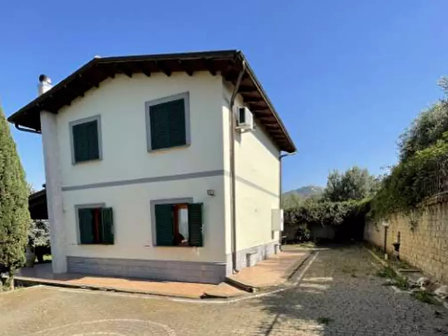 Immagine 2 di Casa indipendente in vendita  in Via delle Pedicate a Montecompatri