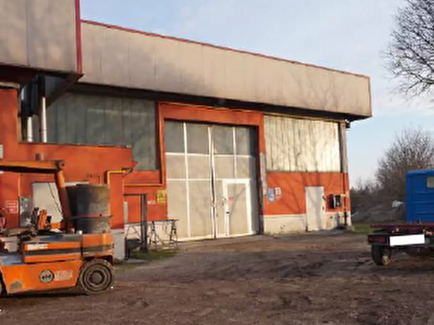 Immagine 3 di Capannone industriale in vendita  in Via Tessagli Primi a Commessaggio