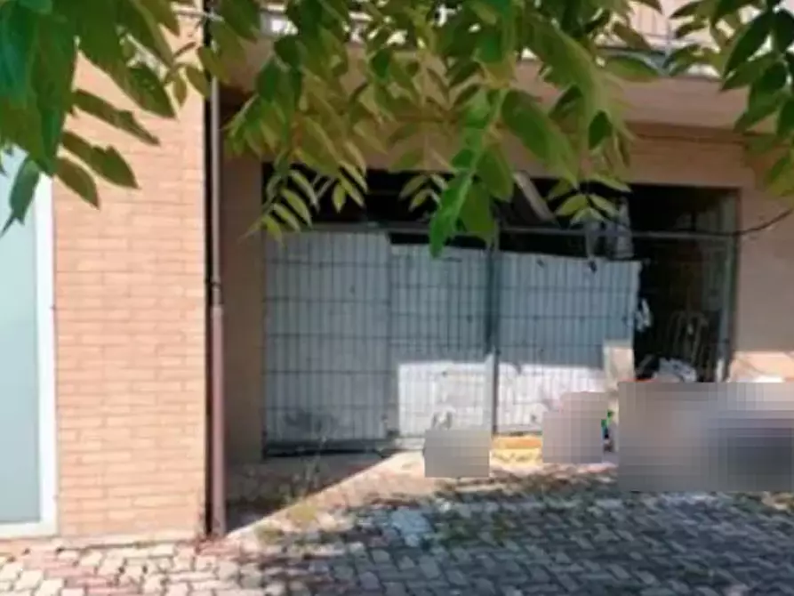 Immagine 1 di Ufficio in vendita  in Via Giovanni Battista di Crollalanza  a Fermo