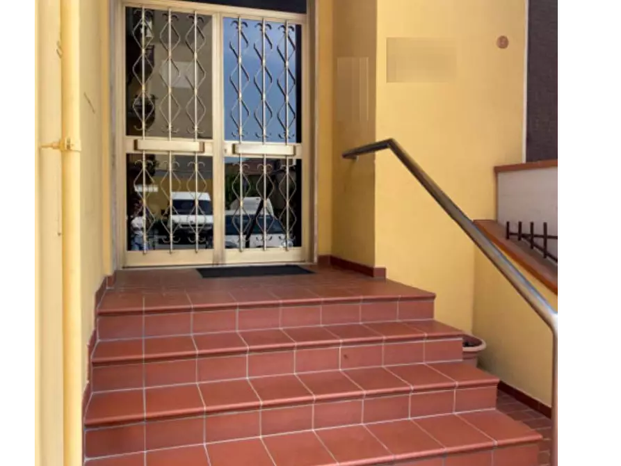 Immagine 1 di Appartamento in vendita  in Via Vivaldi  a Prato