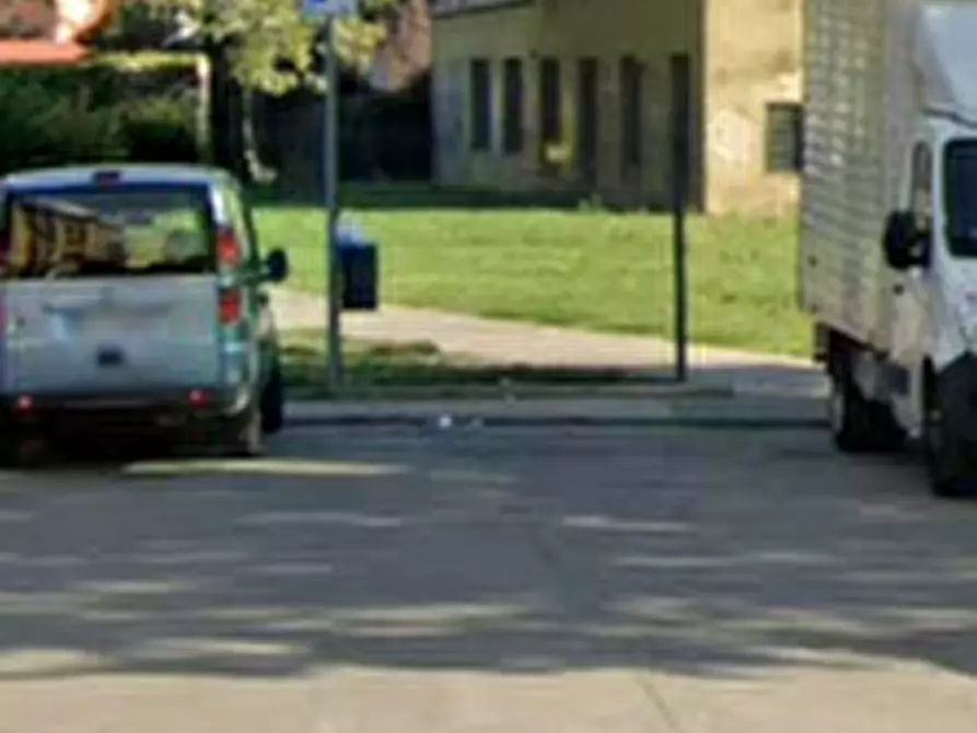 Immagine 11 di Appartamento in vendita  in Via Vivaldi  a Prato