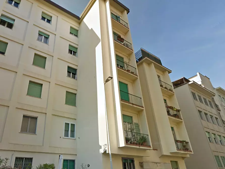 Immagine 10 di Appartamento in vendita  in Via Adelaide Ristori  a Firenze