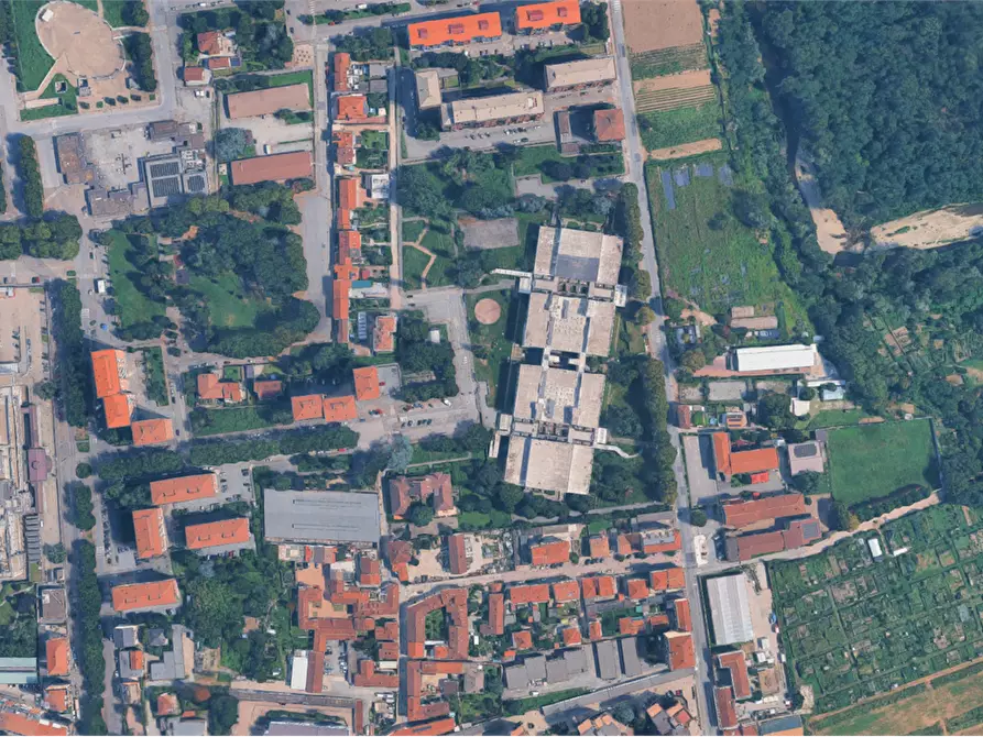 Immagine 8 di Garage in vendita  in Strada Comunale di Mirafiori a Torino