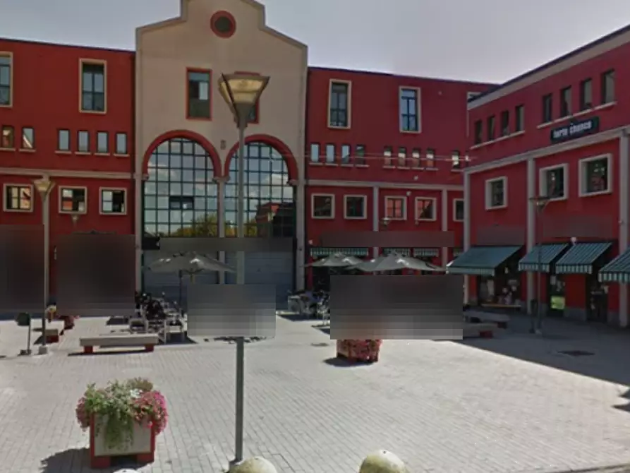 Immagine 3 di Negozio in vendita  in Via Conte Rossi di Montelera a Chieri