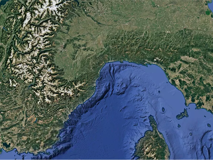 Immagine 16 di Negozio in vendita  in Via Conte Rossi di Montelera a Chieri