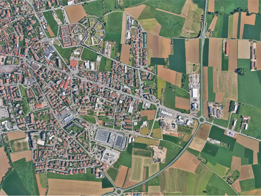 Immagine 24 di Appartamento in vendita  in Via Padana Inferiore a Chieri