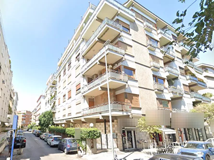 Immagine 1 di Appartamento in vendita  in Via Rodolfo Lanciani  a Roma