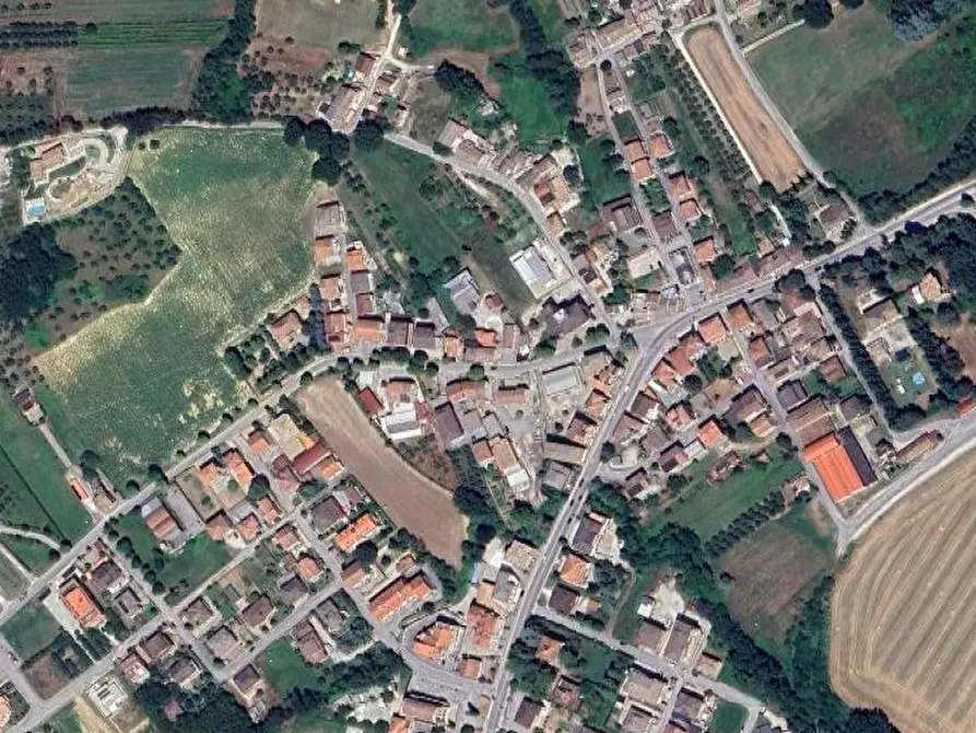 Immagine 1 di Negozio in vendita  in Largo Faleria a Falerone