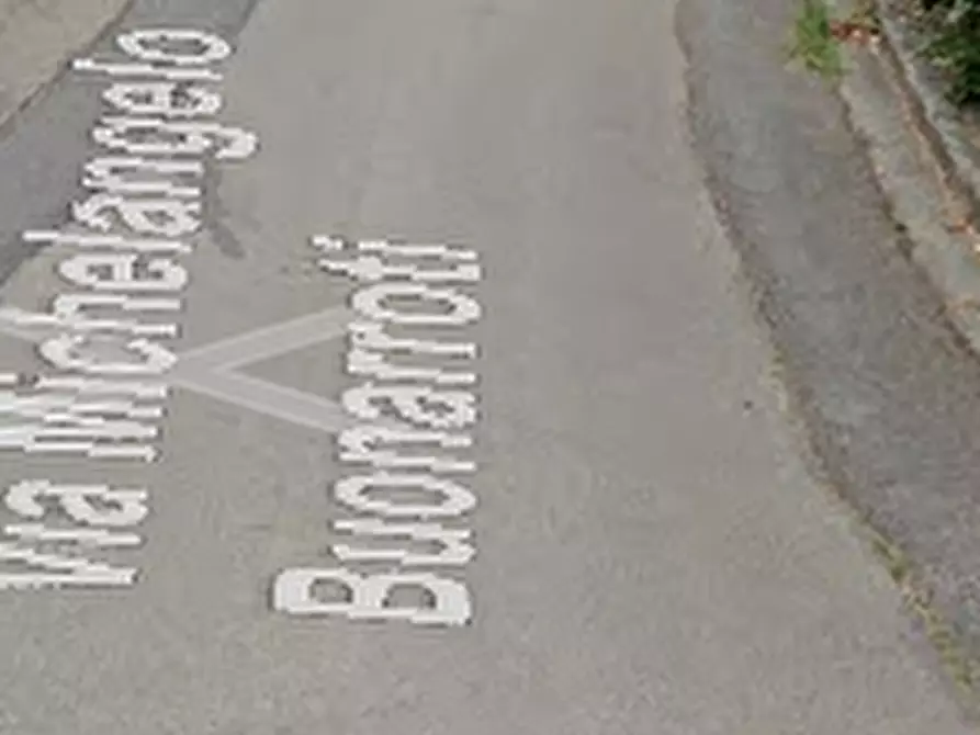 Immagine 12 di Casa indipendente in vendita  in Via Michelangelo Buonarotti a Vaiano