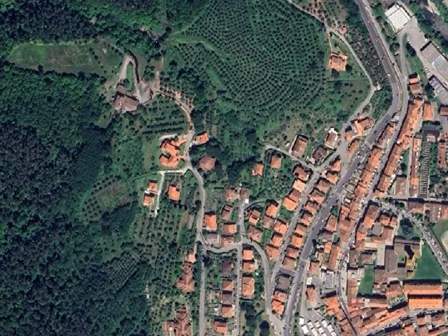 Immagine 14 di Casa indipendente in vendita  in Via Michelangelo Buonarotti a Vaiano