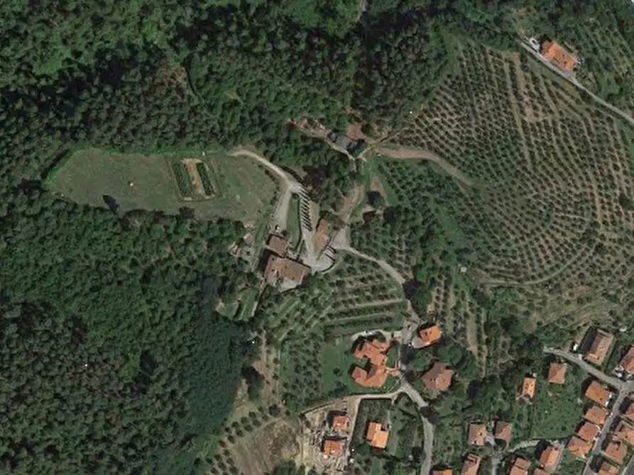 Immagine 17 di Casa indipendente in vendita  in Via Michelangelo Buonarotti a Vaiano