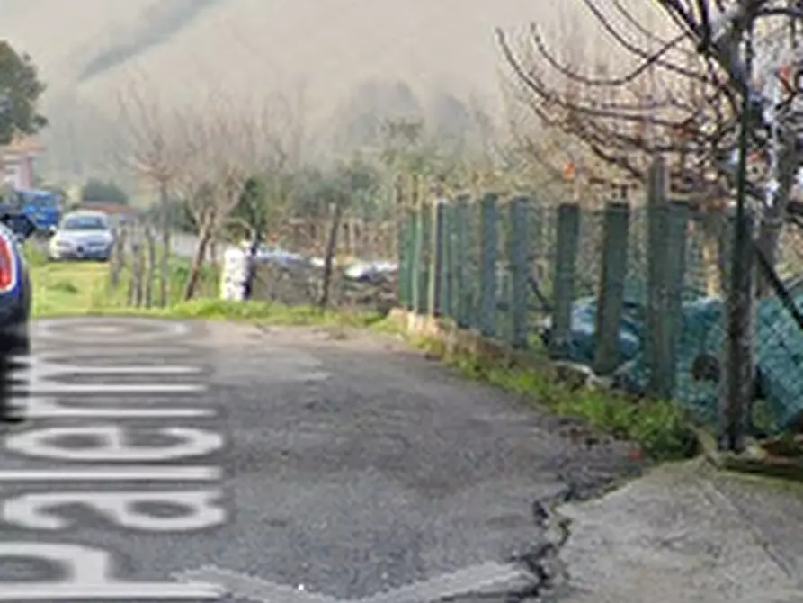 Immagine 9 di Laboratorio in vendita  in Via Palermo a Monte Urano