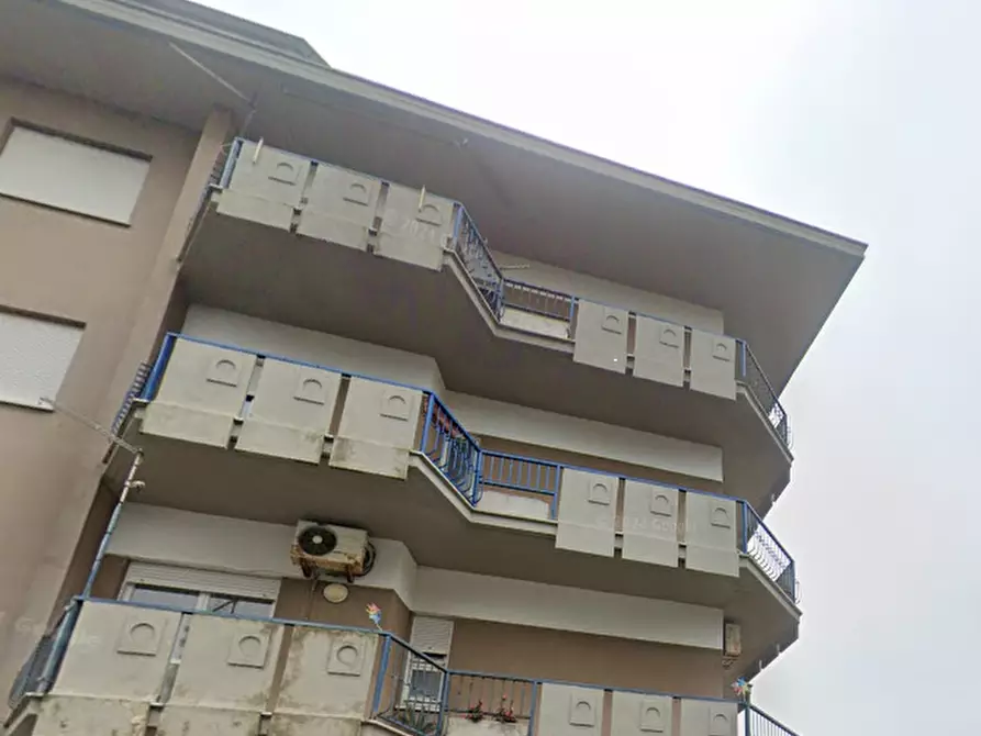 Immagine 6 di Appartamento in vendita  in Viale Nuova California  a Ardea