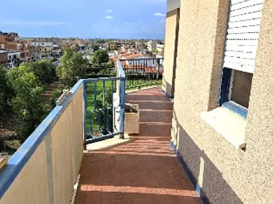 Immagine 12 di Appartamento in vendita  in Viale Nuova California  a Ardea