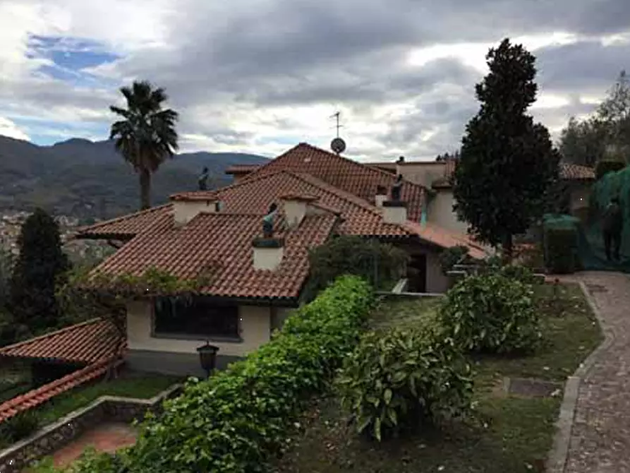 Immagine 3 di Casa indipendente in vendita  in Via Michelangelo Buonarotti a Vaiano