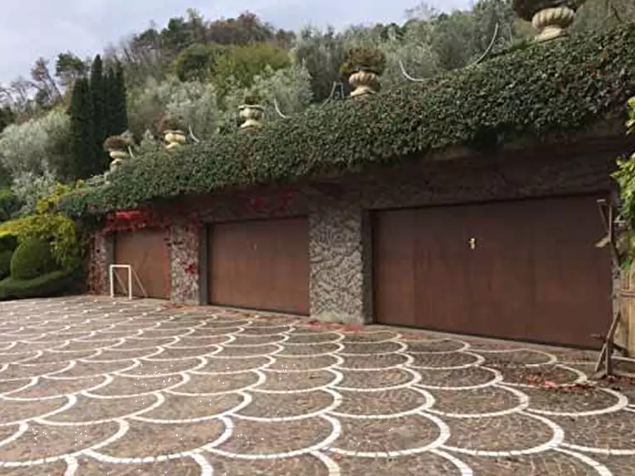 Immagine 5 di Casa indipendente in vendita  in Via Michelangelo Buonarotti a Vaiano