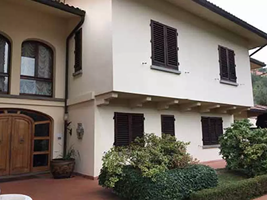 Immagine 7 di Casa indipendente in vendita  in Via Michelangelo Buonarotti a Vaiano