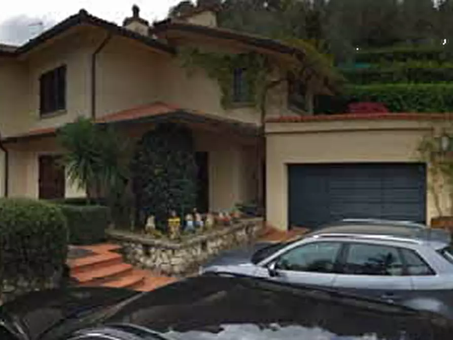 Immagine 12 di Casa indipendente in vendita  in Via Michelangelo Buonarotti a Vaiano