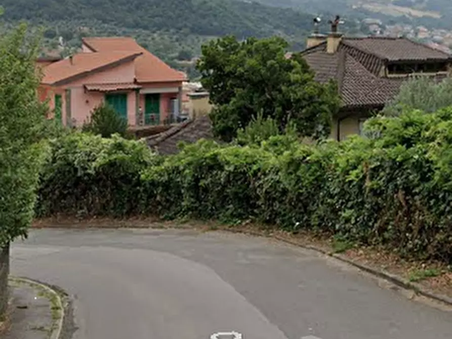 Immagine 13 di Casa indipendente in vendita  in Via Michelangelo Buonarotti a Vaiano