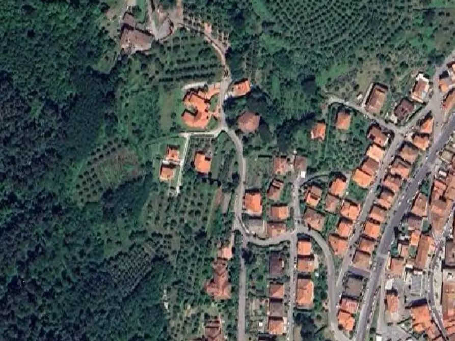 Immagine 18 di Casa indipendente in vendita  in Via Michelangelo Buonarotti a Vaiano