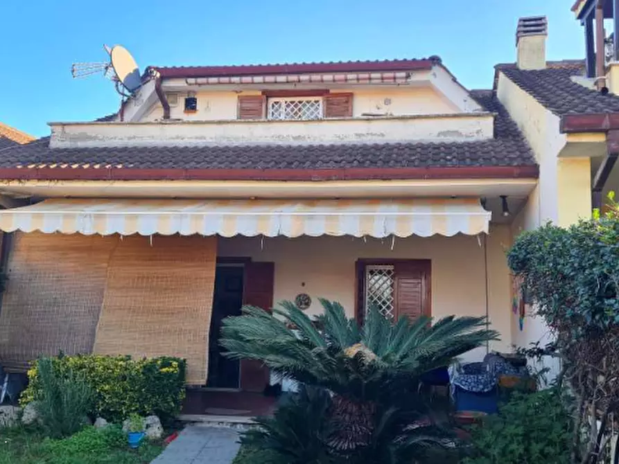 Immagine 1 di Appartamento in vendita  in Viale Corona Australe a Ardea