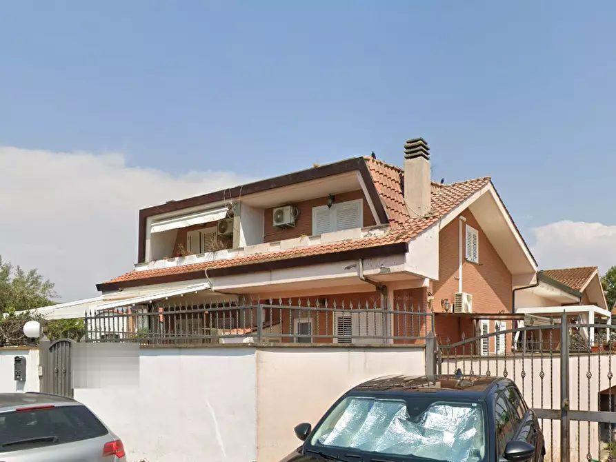 Immagine 2 di Villa in vendita  in Via Teramo a Ardea