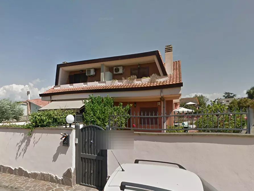 Immagine 13 di Villa in vendita  in Via Teramo a Ardea