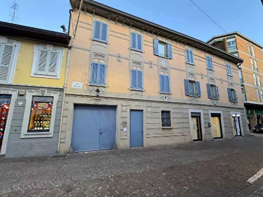 Immagine 3 di Negozio in vendita  in Via Tre Re a Brugherio