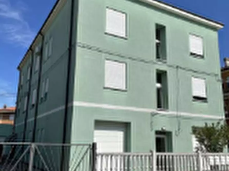 Immagine 1 di Appartamento in vendita  in Viale della Resistenza a Finale Emilia