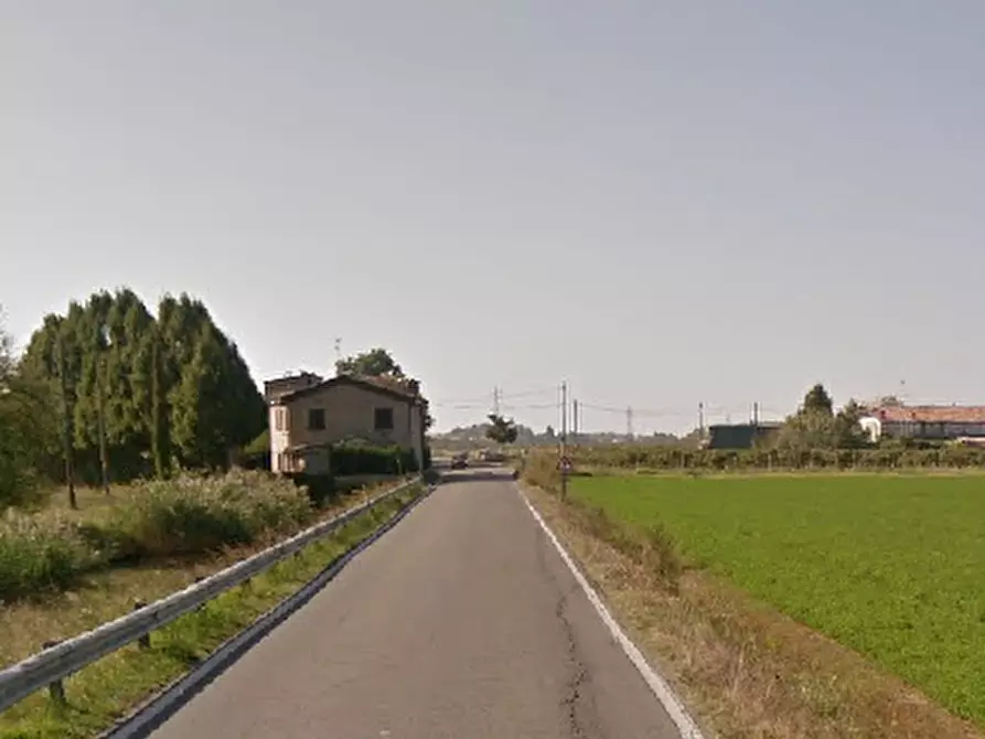 Immagine 18 di Stabile in vendita  in Via Canale Carpi a Campogalliano