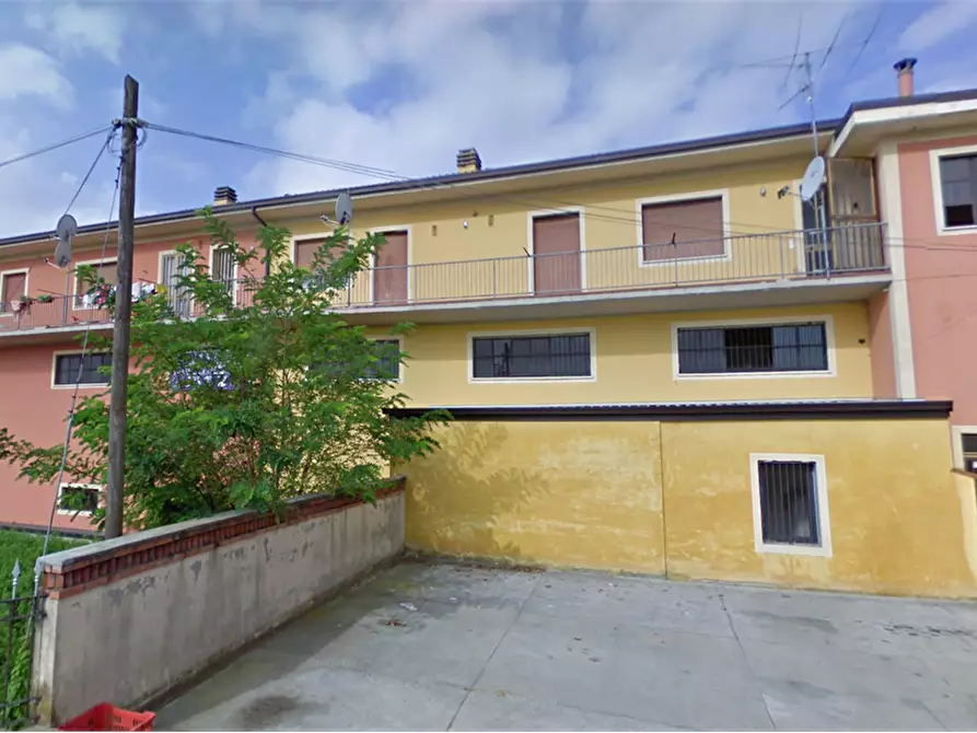 Immagine 3 di Appartamento in vendita  in Via Castrina a Travagliato