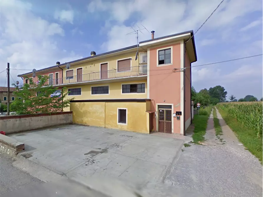 Immagine 4 di Appartamento in vendita  in Via Castrina a Travagliato