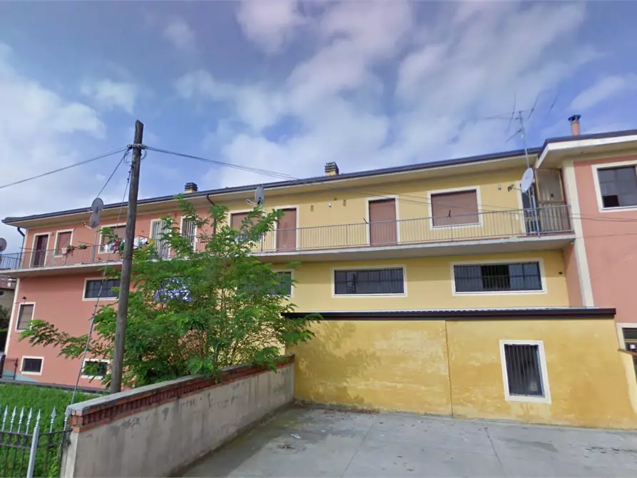 Immagine 10 di Appartamento in vendita  in Via Castrina a Travagliato