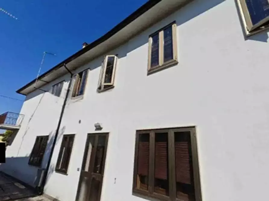 Immagine 1 di Appartamento in vendita  in  Via xxviii aprile a Solesino