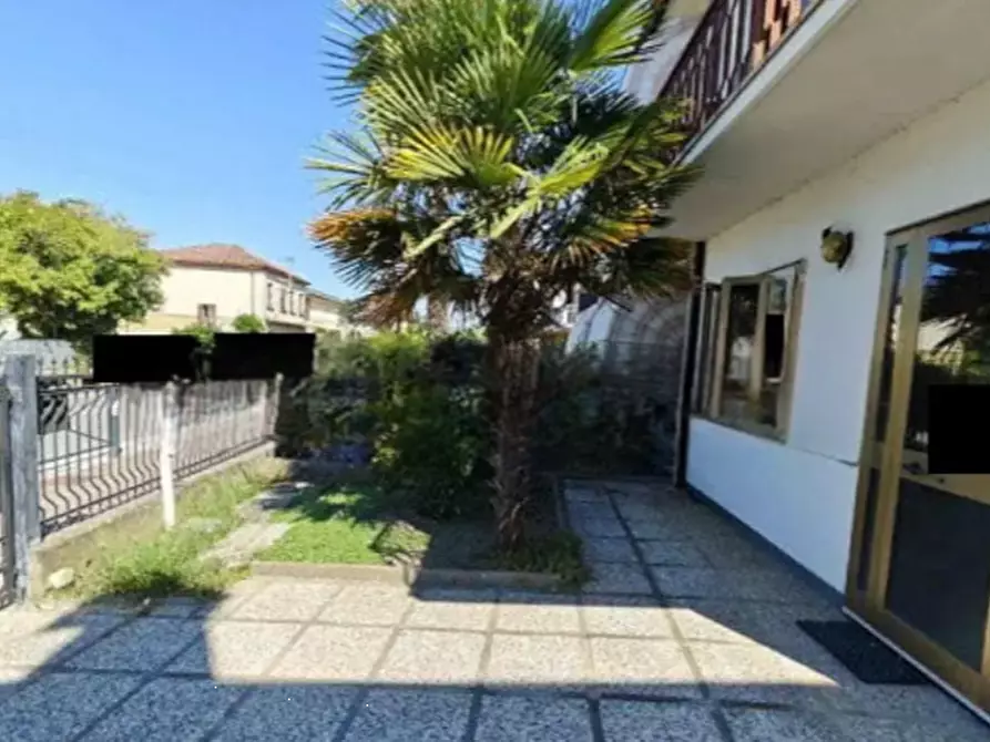 Immagine 2 di Appartamento in vendita  in  Via xxviii aprile a Solesino