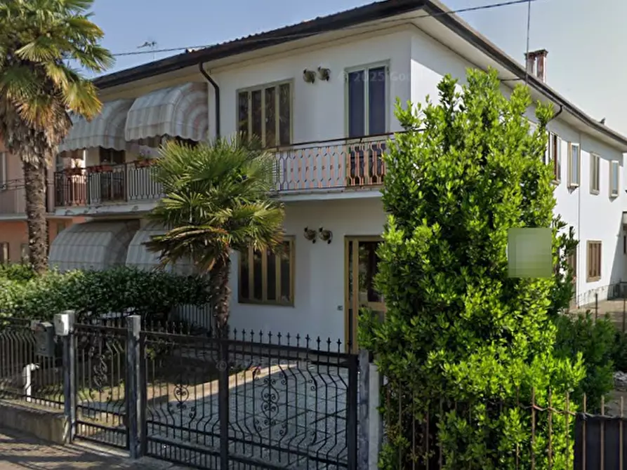 Immagine 6 di Appartamento in vendita  in  Via xxviii aprile a Solesino