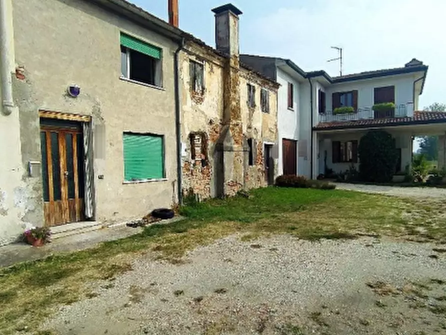 Immagine 1 di Porzione di casa in vendita  in Via Canevare  a Ospedaletto Euganeo