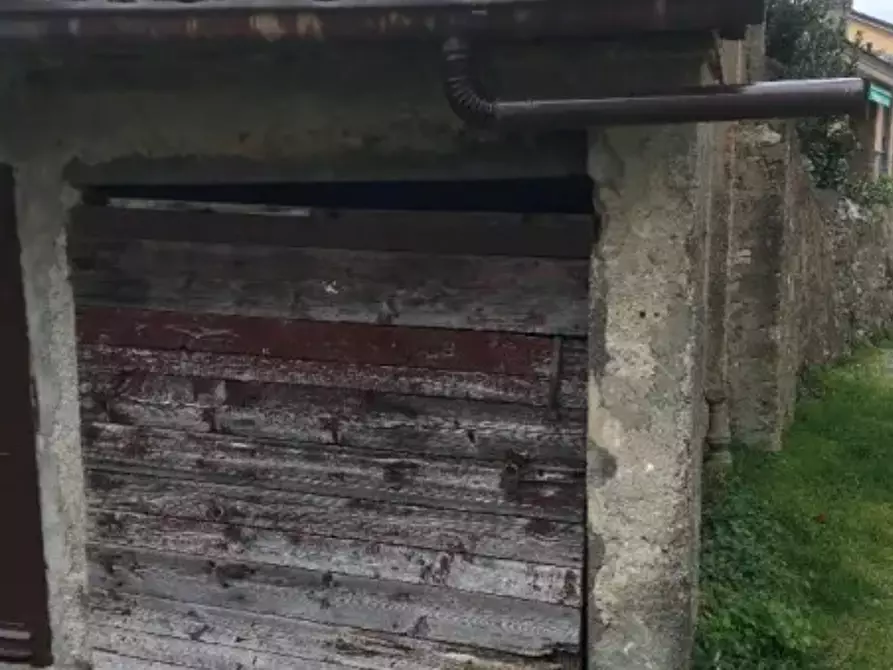 Immagine 4 di Appartamento in vendita  in Via Torre a Canzo