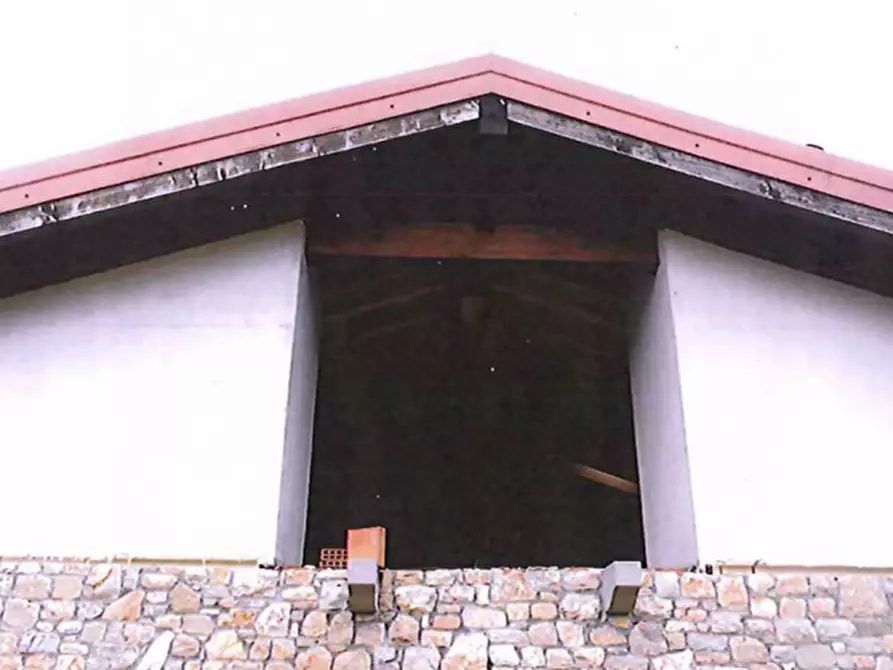 Immagine 6 di Appartamento in vendita  in Viale Papa Giovanni a Caprino Bergamasco