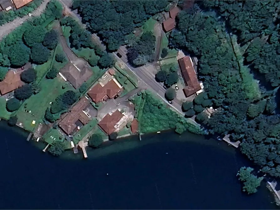 Immagine 15 di Casa indipendente in vendita  in Via per Porlezza  a Claino Con Osteno