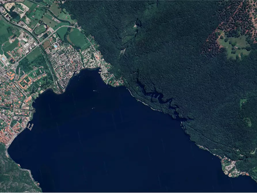 Immagine 17 di Casa indipendente in vendita  in Via per Porlezza  a Claino Con Osteno