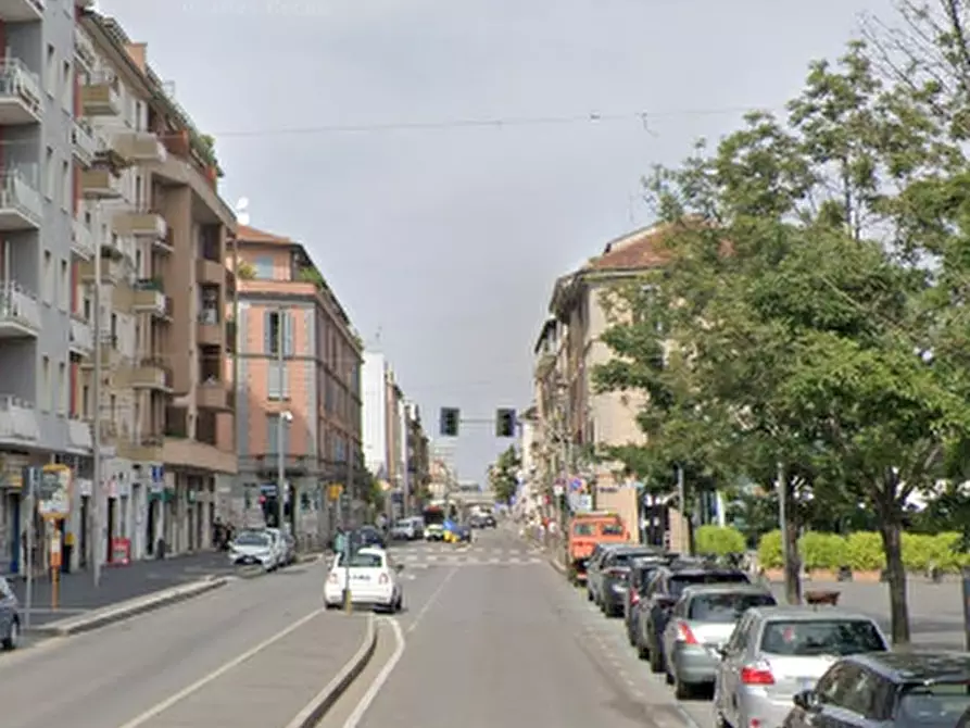 Immagine 6 di Garage in vendita  in Via Carlo Imbonati a Milano