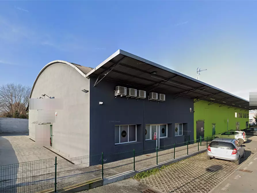 Immagine 6 di Negozio in vendita  in Via Vecchia Torino a Alessandria