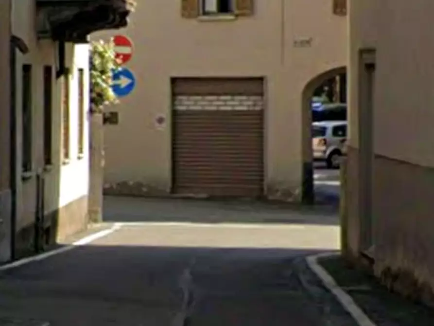 Immagine 19 di Appartamento in vendita  in Via della Pace  a Cirimido