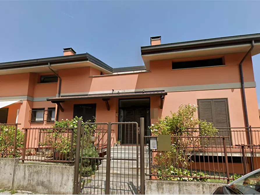 Immagine 4 di Appartamento in vendita  in Via Renzo e Lucia a Valmadrera