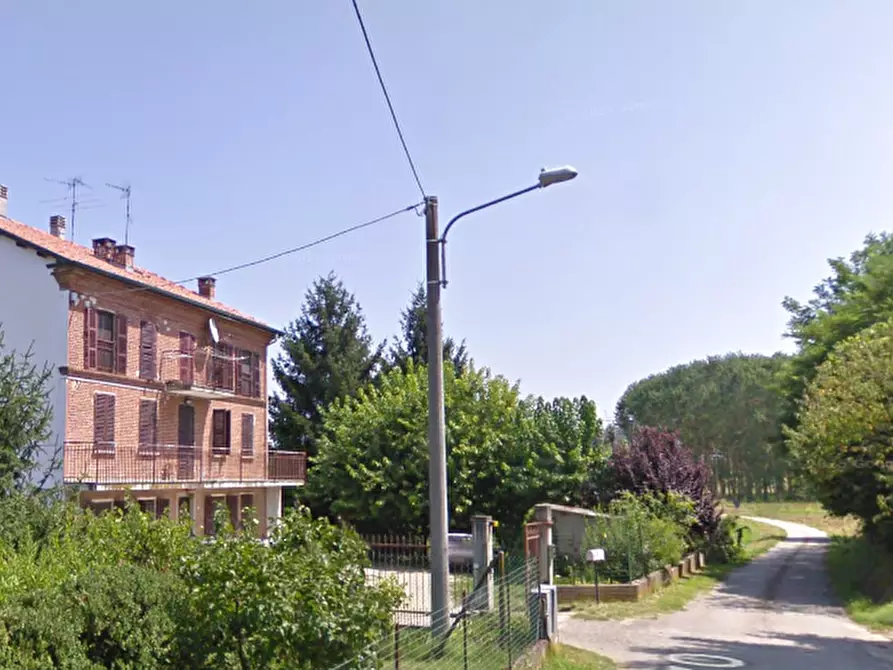 Immagine 11 di Appartamento in vendita  in Via Roma a Cortiglione