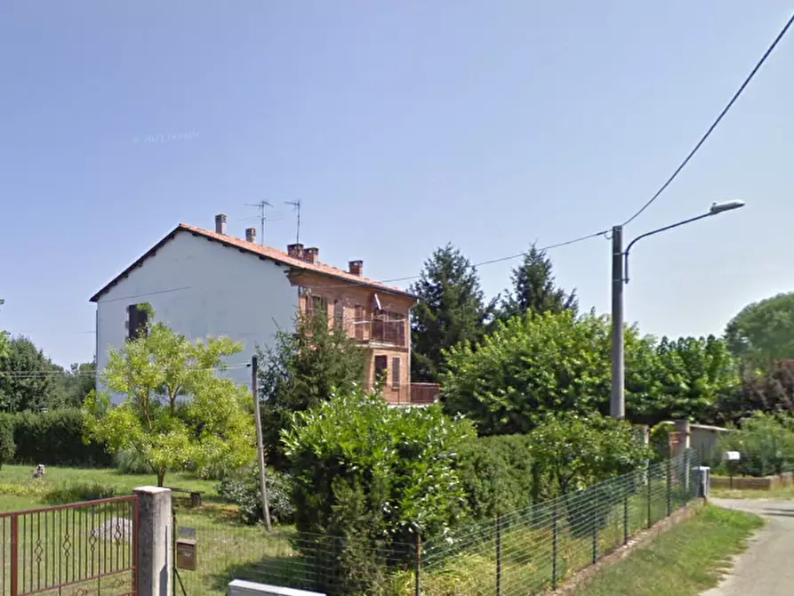 Immagine 12 di Appartamento in vendita  in Via Roma a Cortiglione